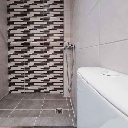 Agios Petros Apartments