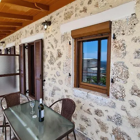 Agios Petros Apartments *