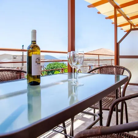 Agios Petros Apartments *