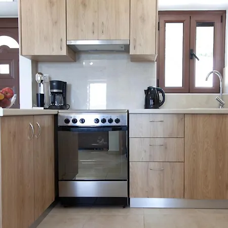 דירה Agios Petros Apartments *